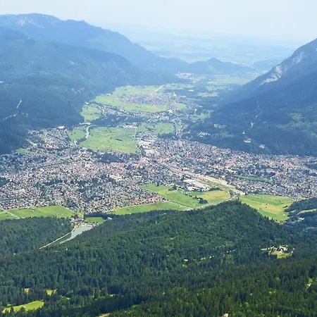 Am Kurpark -wohnung 3,150qm- Mit Lift * Garmisch-Partenkirchen