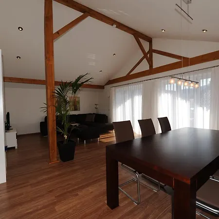 Am Kurpark -wohnung 3,150qm- Mit Lift جارمش بارتنكيرشن